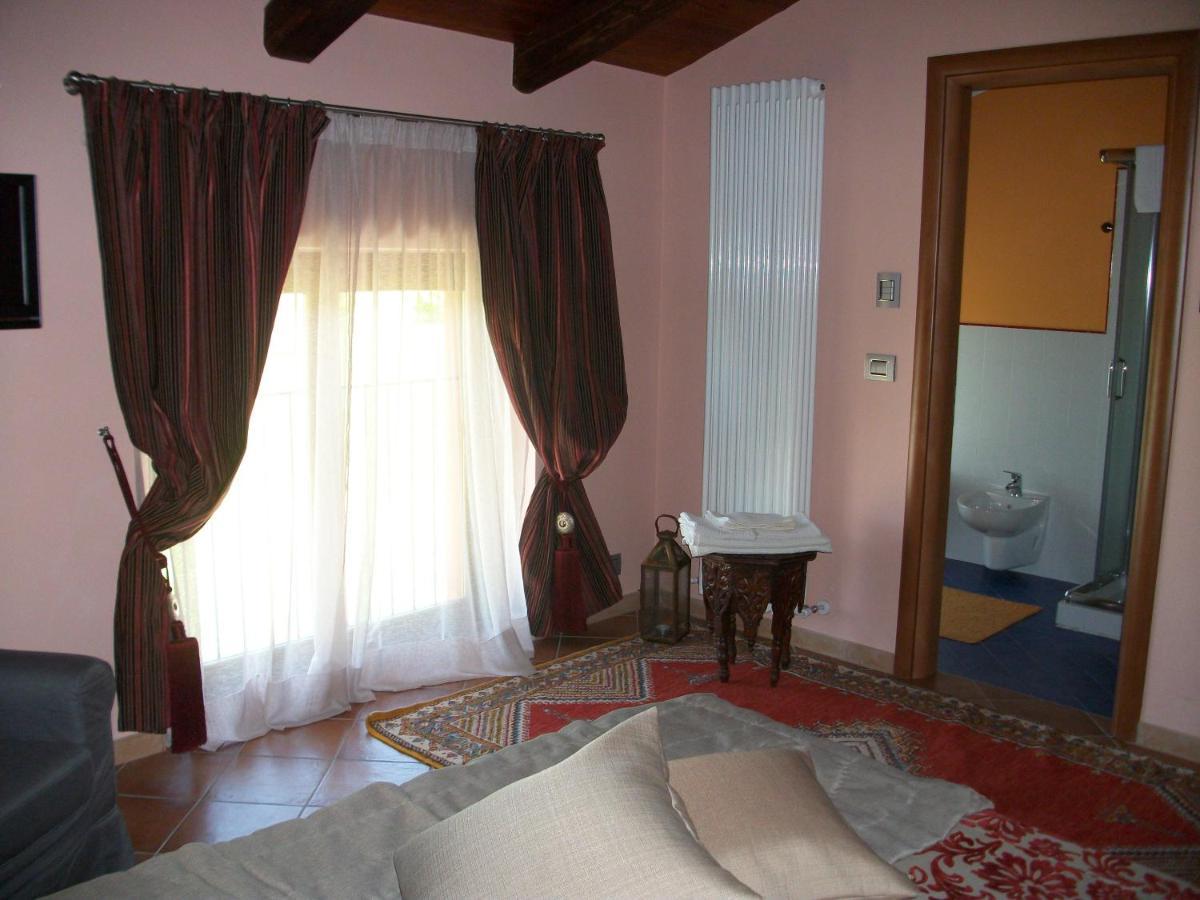 La Corte Di Langa Guest House Albaretto della Torre Cameră foto