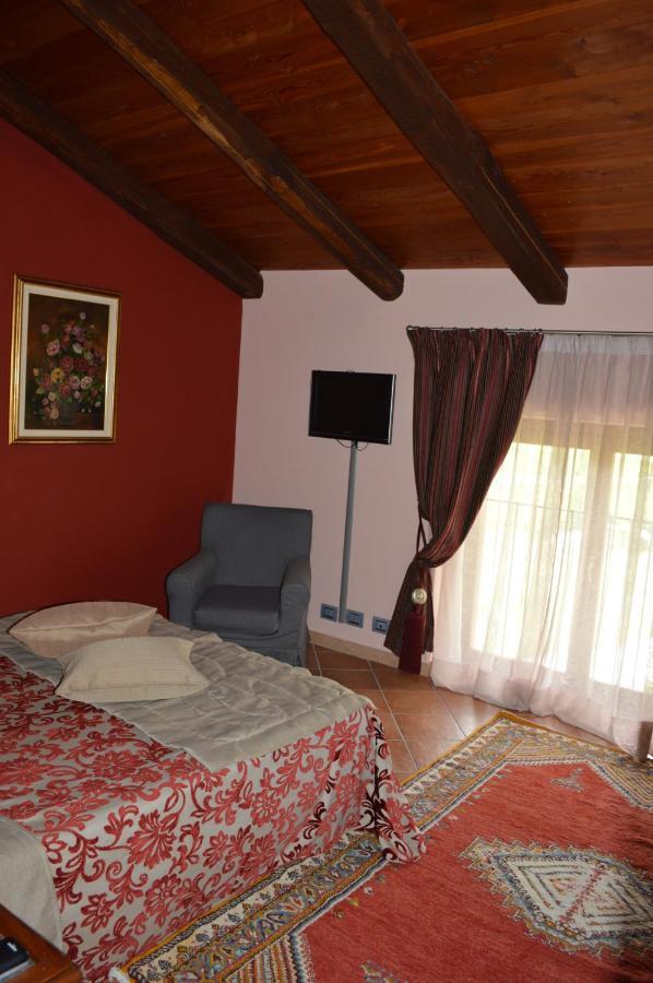 La Corte Di Langa Guest House Albaretto della Torre Cameră foto