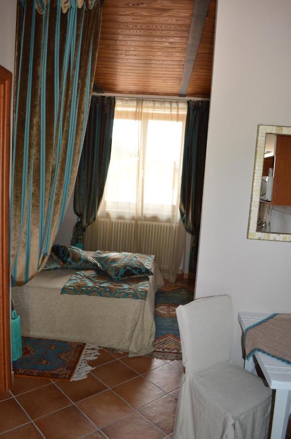 La Corte Di Langa Guest House Albaretto della Torre Cameră foto